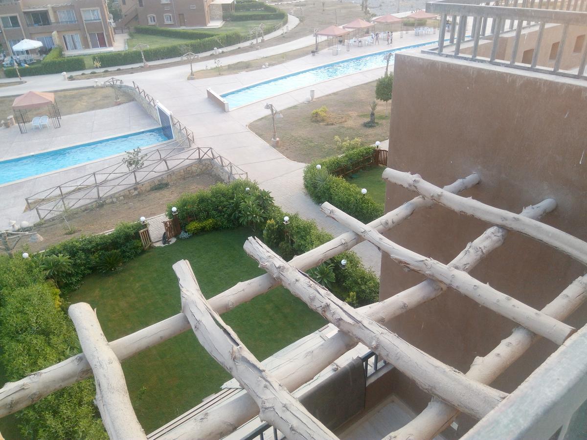 Chalet Marina Wadi Degla Families Only Pool View 2Nd Floor 6 Adults 艾因苏赫纳 外观 照片